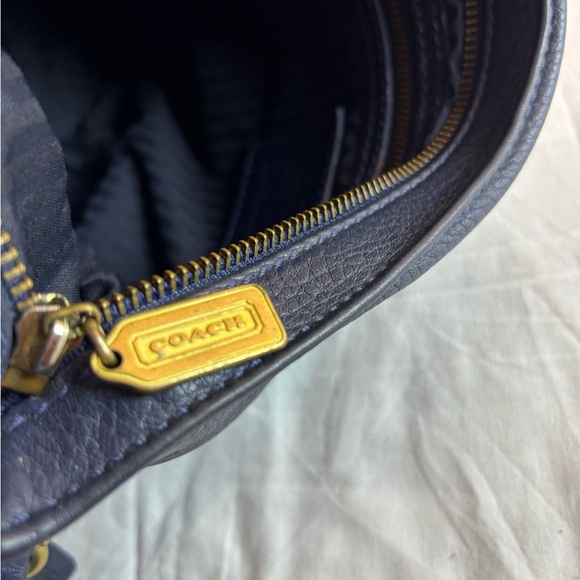 Coach Vtg Pebbled Blue Leather Bucket Bag - Picture 12 of 14